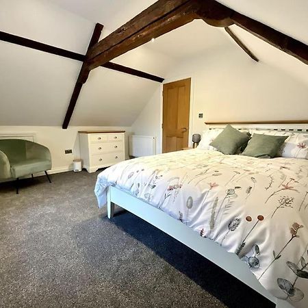 Apt D In Old Grade 2 Converted Farmhouse マーケット・ウェイトン エクステリア 写真