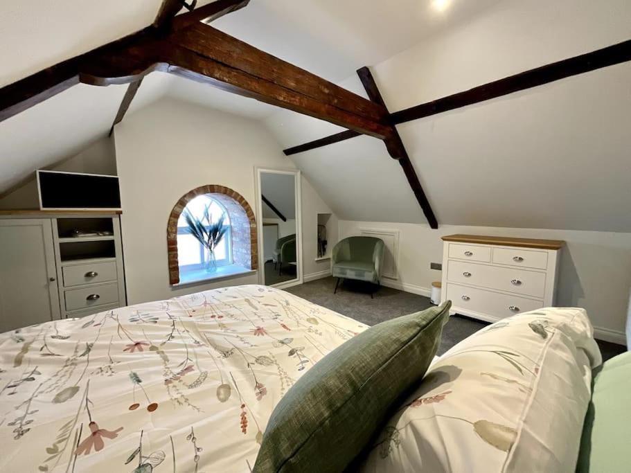 Apt D In Old Grade 2 Converted Farmhouse マーケット・ウェイトン エクステリア 写真